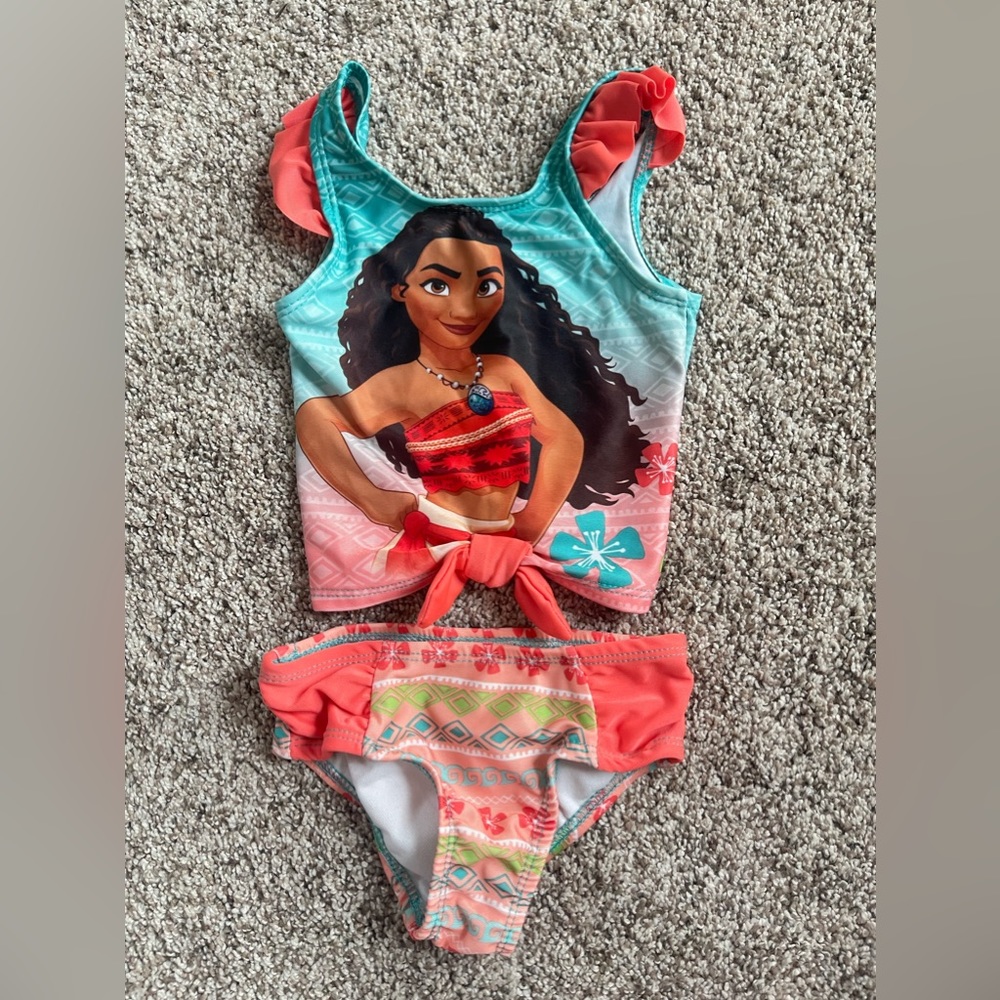 🍭Disney Moana infant two piece swim suit in size 12M